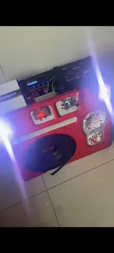 Vendo caixa trio pra carro e residencial 