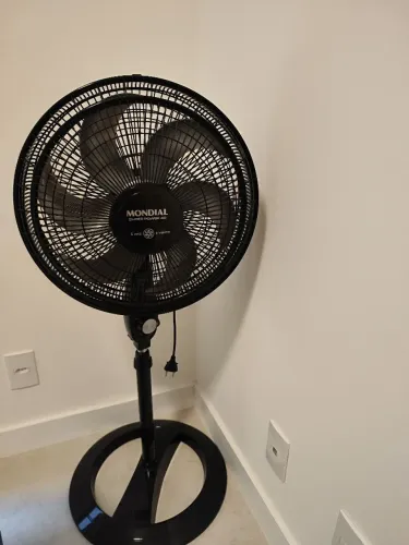 Ventilador coluna Mondial