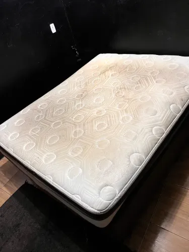 Vendo cama Quern size