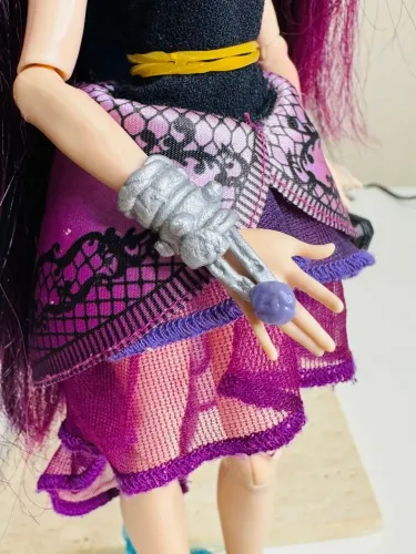 Pulseira Raven Queen artesanal - Ever After High