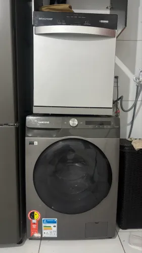 Vendo lava louça e máquina lava e seca