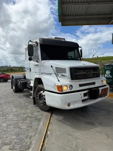 Vendo ou troco Mercedes 1634 Eletrônico ano 2009.