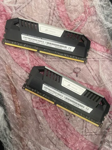 Memória RAM Corsair Vengeance Pro DDR3 16GB (2x8GB) 1600MHz CL9 Original