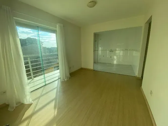 FS0 - Casa 1º andar no Imbui px Centro Aquatico