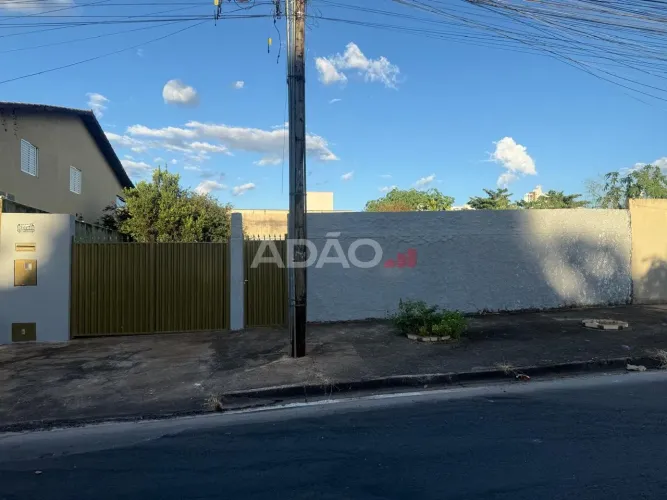 Lote de 430,50 m² no Setor Pedro Ludovico Goiânia