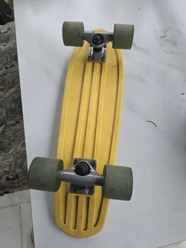 Skate mini cruiser globe bantam 24