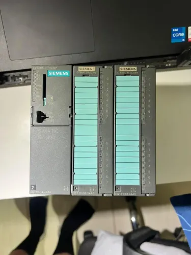 PLC Siemens Simatic S-300 com 2 módulos digitais 