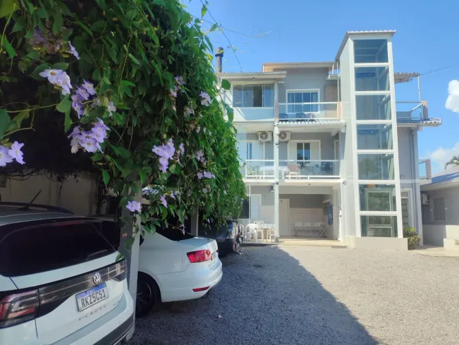 Aluguel de temporada na praia da pinheira 