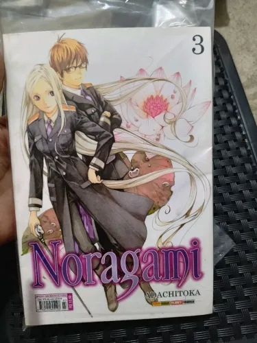 Noragami mangá Vol. 1, 3 e 5