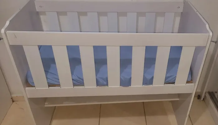 Mini berço com colchão 