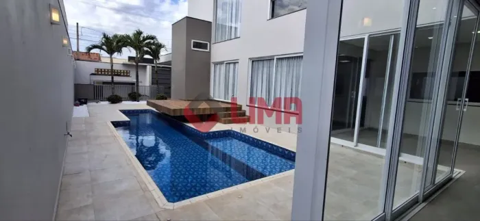 Lindo Sobrado à venda com 394,32 m² e 4 Suítes em Agudos - SP