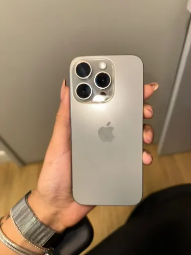 iPhone 15 pro - 128gb