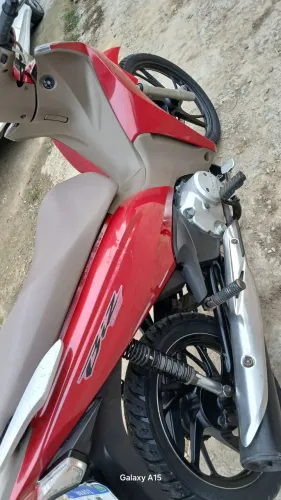 Honda biz em excelente oportunidade conservada