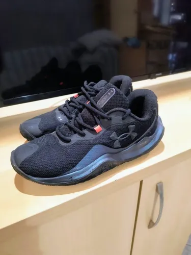 Tênis Masculino Under Armour Buzzer 2 Preto - 41 - Preto