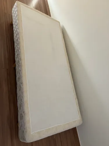Cama box de solteiro