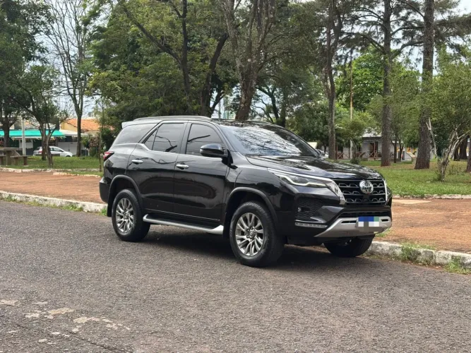 Toyota Hilux SW4 SRX 4X4 2.8 TDI 16V Dies. Aut. 2021