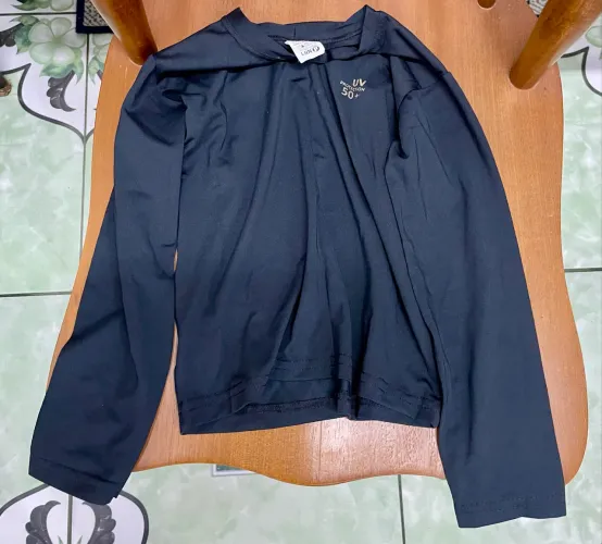 Camiseta infantil praia proteção UV TAM P