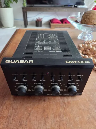 Mixer Quasar QM-884 - Vintage Profissional