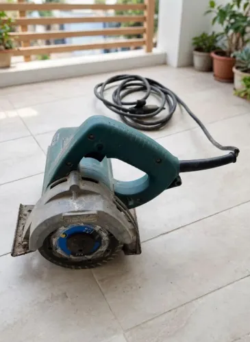 Makita MCC400, 127 V, 1200 W