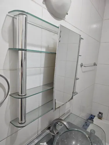 Espelheira para Banheiro Slip Cromado 64x62cm Cris Metal