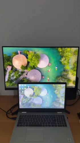 Monitor Samsung Odyssey G3 24? 144Hz - LEIA A DESCRIÇÃO (COM DEFEITO)