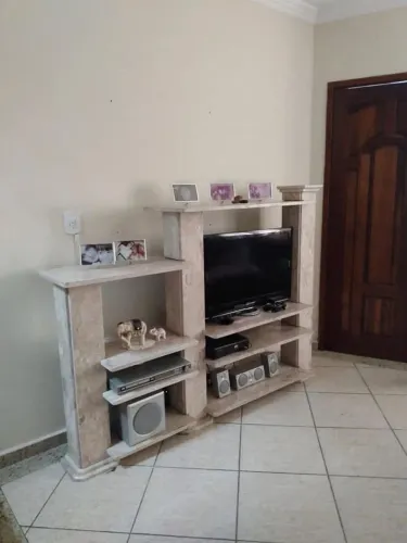 Vendo estante em travertino