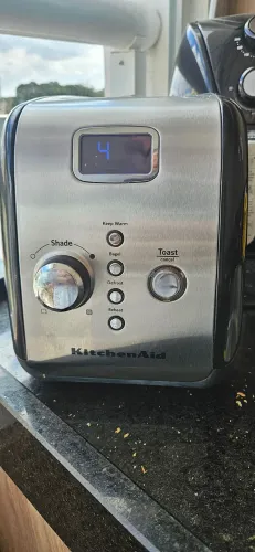 Torradeira Digital KitchenAid 2 Fatias Inox (110V/120V) - Modelo KMT223