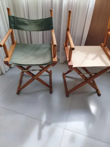 2 cadeiras estilo diretor de cinema