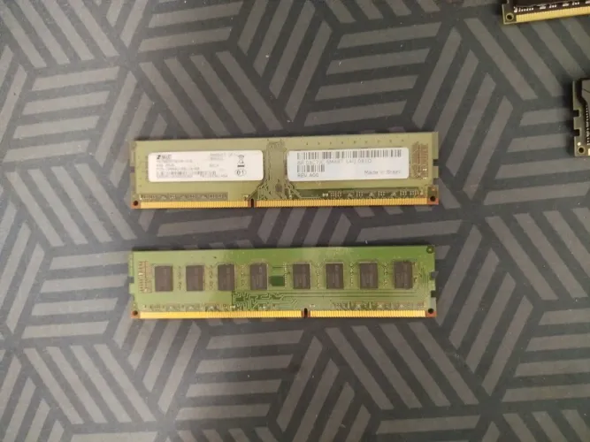MEMÓRIA RAM DDR3 - 2x4gb=8gb 1333mhz