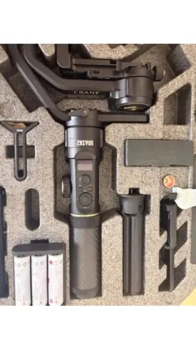 Estabilizador Gimbal Zhiyun Crane 2S