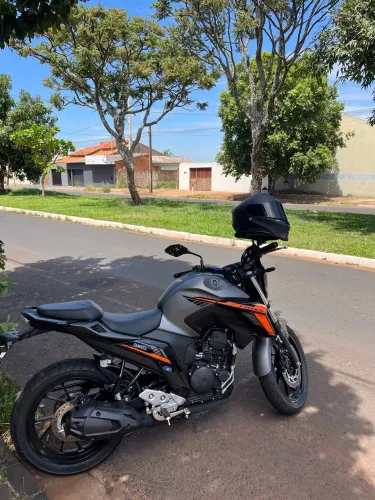 Fazer 250