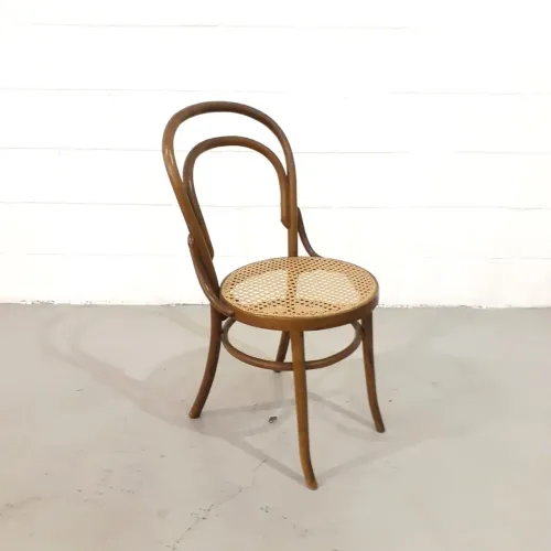 Duas cadeiras Thonet / Thonart marrons em ótimo estado
