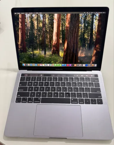 MacBook Pro 13 - 2018 Intel i5 8GB - 256 SSD Touch Bar - Impecável !!!