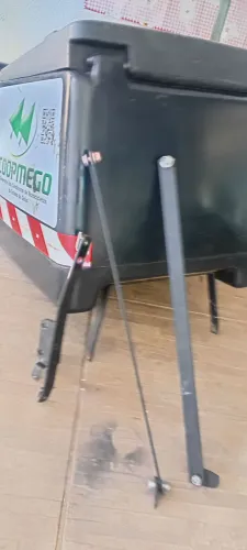 Baú com suporte