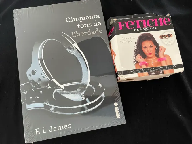 Livro 50 TONS DE LIBERDADE - E. L. JAMES