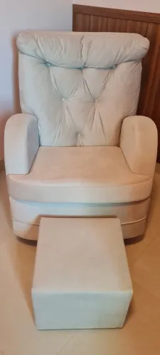 Poltrona de amamentação
