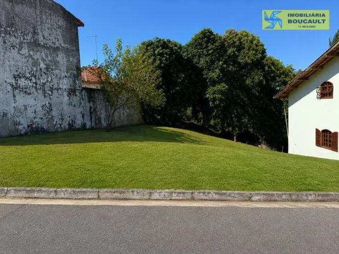 Terreno à Venda no Condomínio Recanto dos Pássaros em Vargem Grande Paulista 388 m² | Seg
