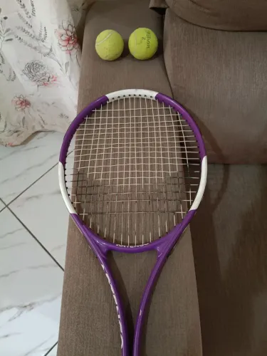 Vendo racket de tênis artengo