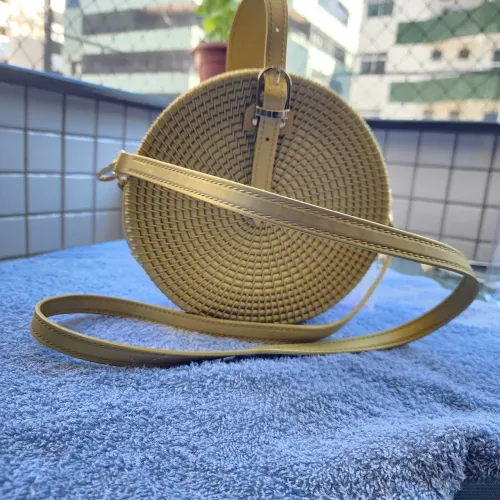 Bolsa Redonda Feminina De Silicone Ombro E Tira Colo