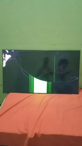 Vendo tv Roku para retiradas de peças ou troco por um notebook
