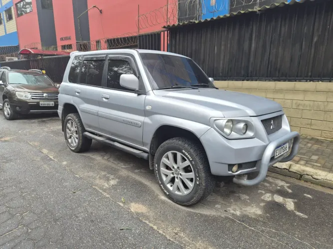 Mitsubishi Pajero TR4 2.0/ 2.0 Flex 16V 4X4 Mec. 2009