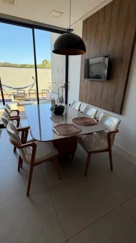 Mesa de Jantar Madeira Maciça com Tampo de Vidro + 6 Cadeiras