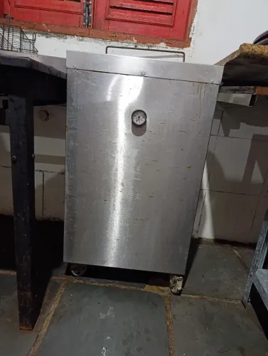 Fritadeira industrial à gás 20 litros água a óleo