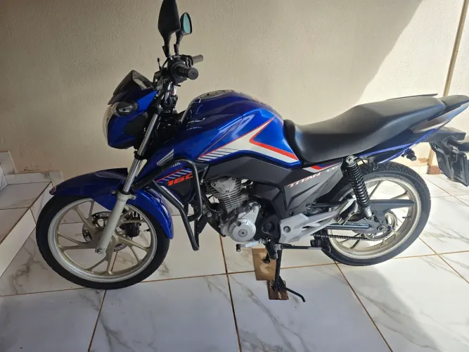 Titan 2018 Flex só 44mil km rodados apenas. 