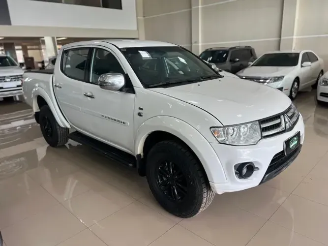 Mitsubishi L200 Triton HPE 3.5 CD V6 24V Flex Aut. 2017