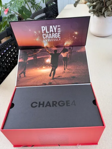 JBL charge 4