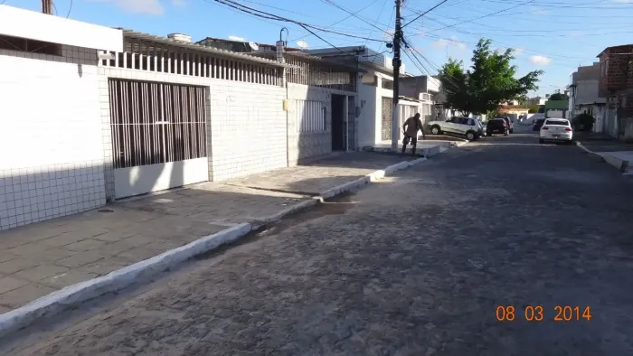 Casa à venda em rua pública, ENGENHO DO MEIO, Recife, PE