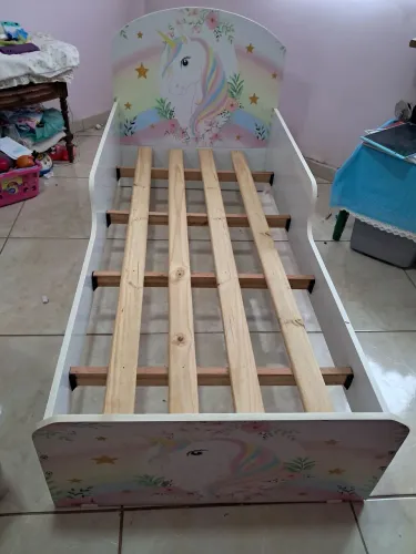 Cama infantil com colchão tema unicórnio