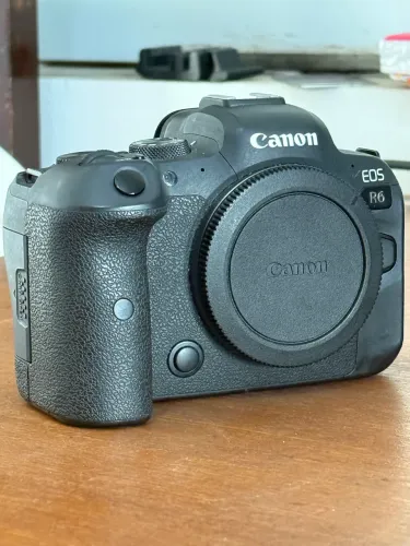 Canon R6