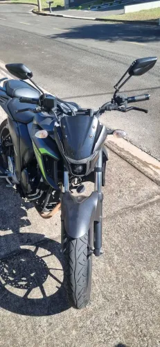 Vendo FZ25 2024 - Impecável | Baixa Quilometragem | Garantia de Fábrica